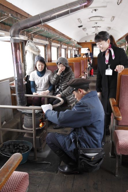『津軽鉄道ストーブ列車』往復満喫コース